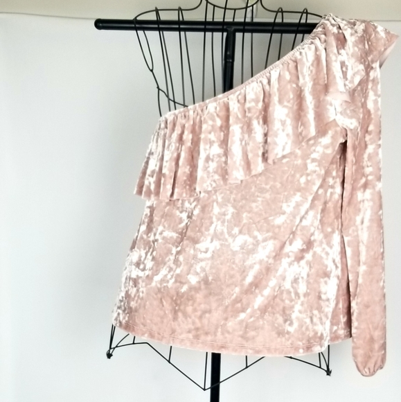 BP One Shoulder Velvet Top - Picture 4 of 9